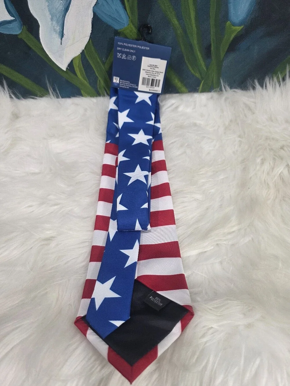 NWT Patriotic Red White & Blue Stars & Stripes Neck Tie. The striped pattern